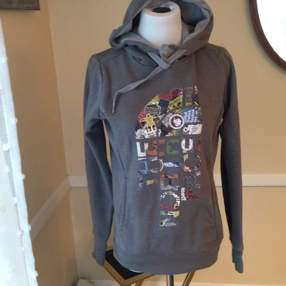 The North Face Women HikingSweatshirt Small EUC